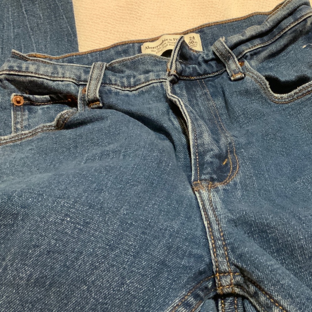 JEANS - Picture 5 of 5